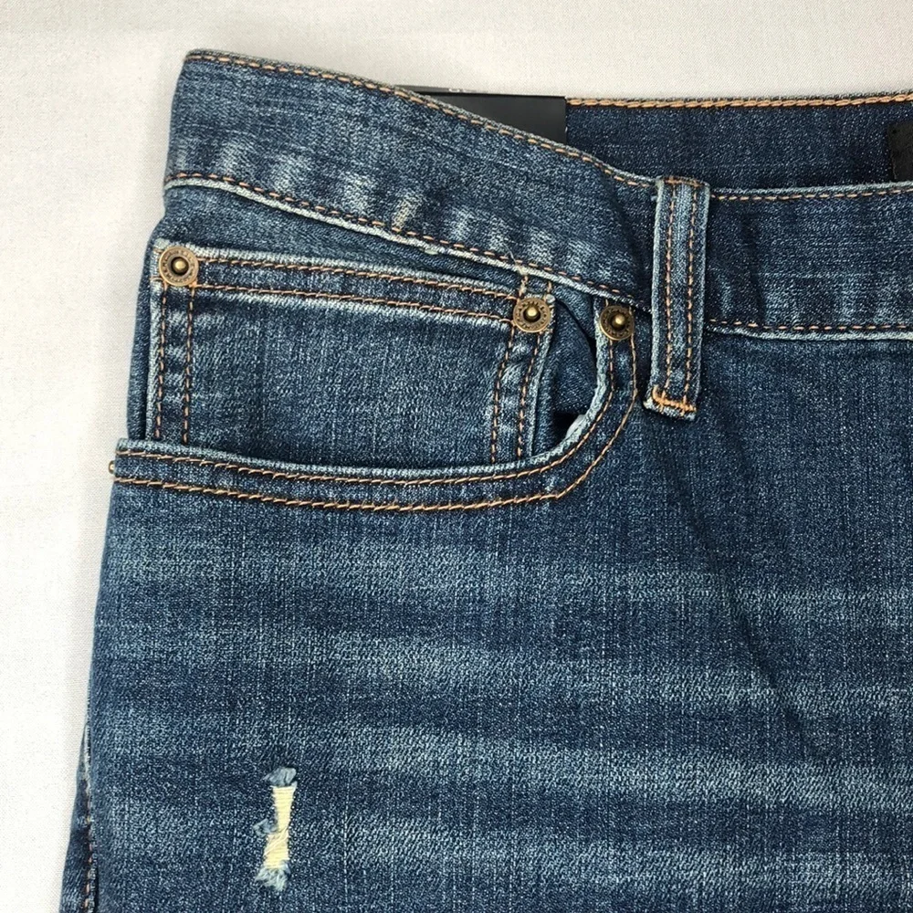 NWT J. Crew Mercantile Flex Slim Distress Jeans Size 32x30